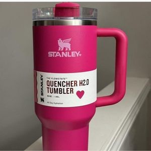 Stanley target Cosmo Pink 40 oz limited edition